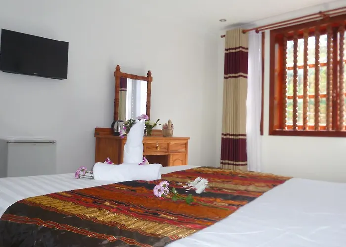 Oriental Hotel 3*