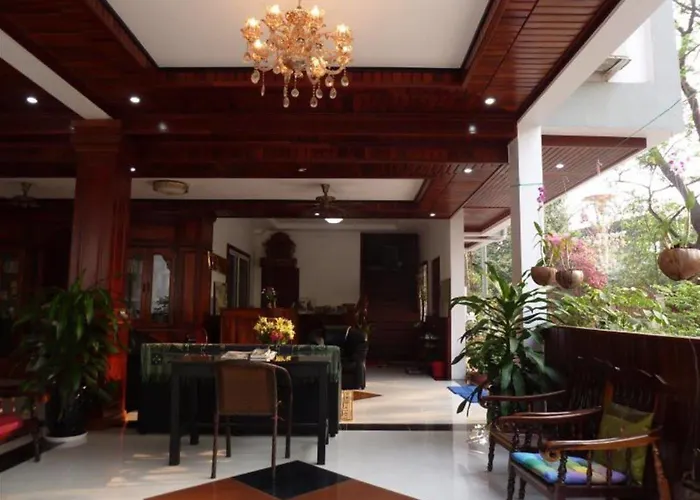 Oriental Hotel